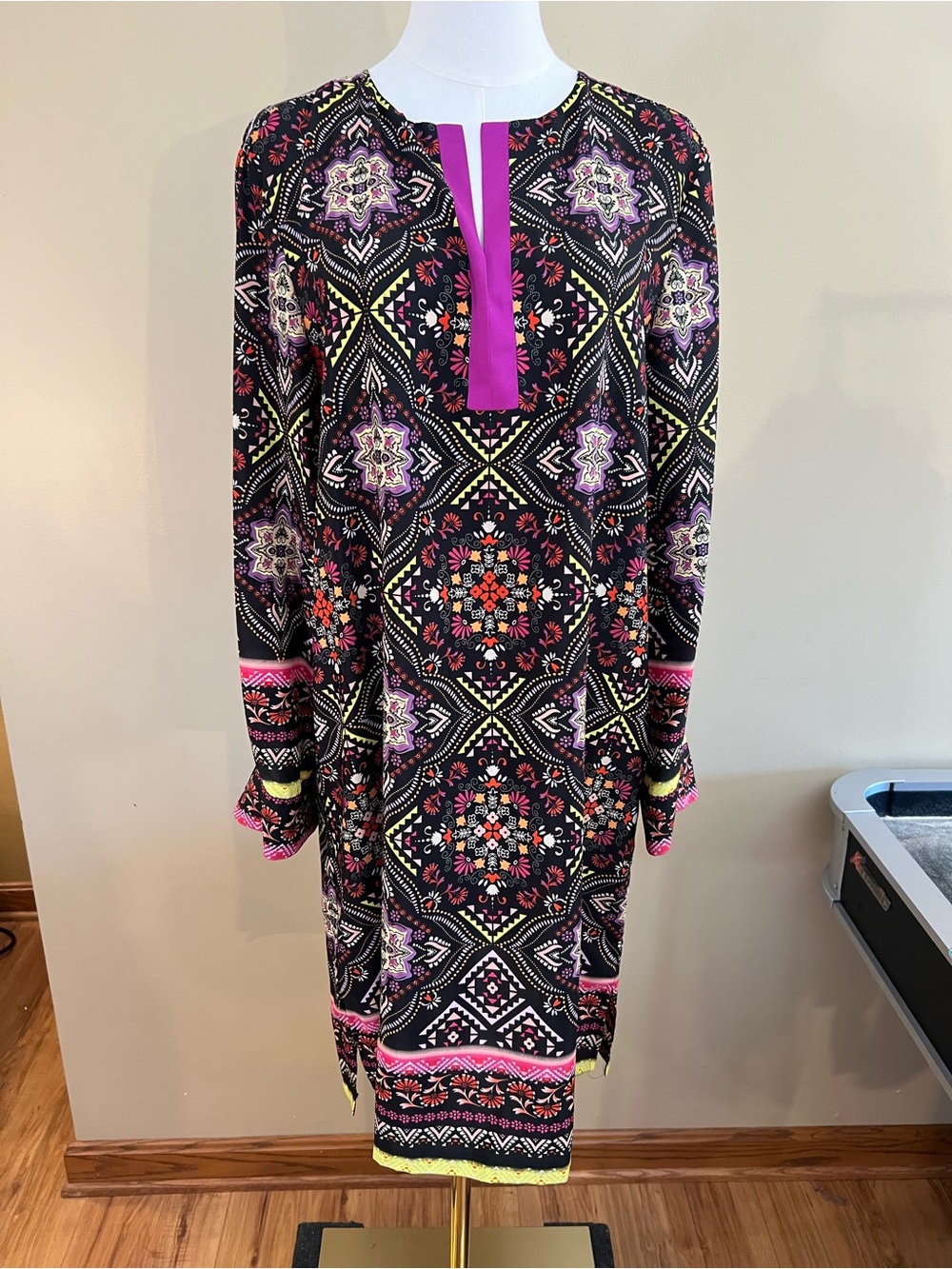 ANTONIO MELANI Black Floral Geometric Long Sleeve Dress with Pink Accents
